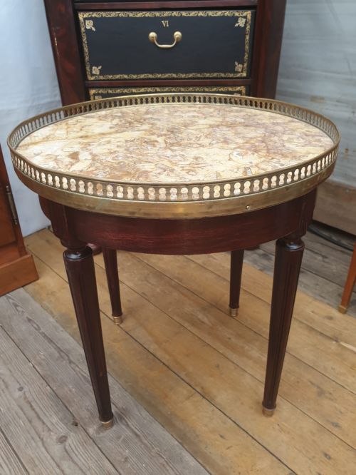 Petite table bouillotte, Style Louis XVI